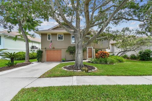 1011 S Pointe Alexis Dr, TARPON SPRINGS, FL, 34689-7105 | Card Image