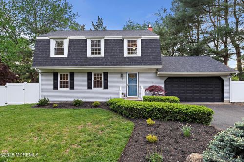 2016 Fanwood St, Oakhurst, NJ, 07755-1115 | Card Image