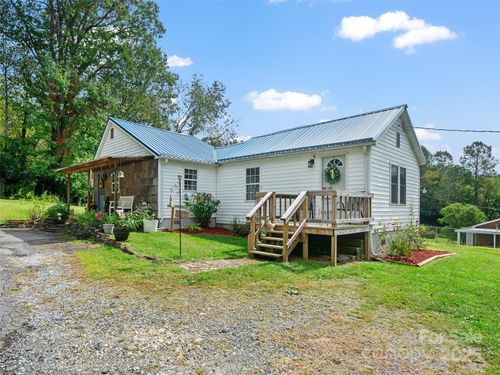 10309 S Us 19e Hwy, Spruce Pine, NC, 28777-8310 | Card Image