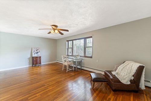 8-4 Brook Rd, Salem, NH, 03079-3614 | Card Image