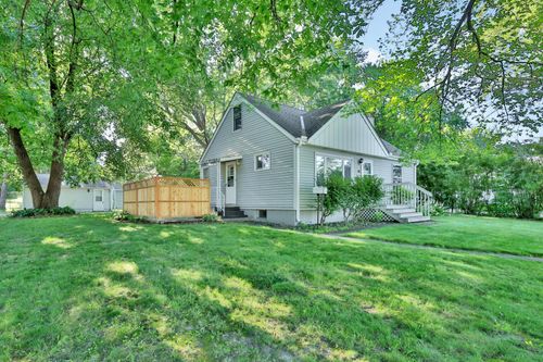 2966 Louisiana Ave N, Crystal, MN, 55427-2915 | Card Image
