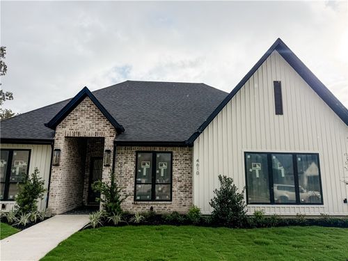 4610 Sawgrass Dr, College Station, TX, 77845-3300 | Card Image
