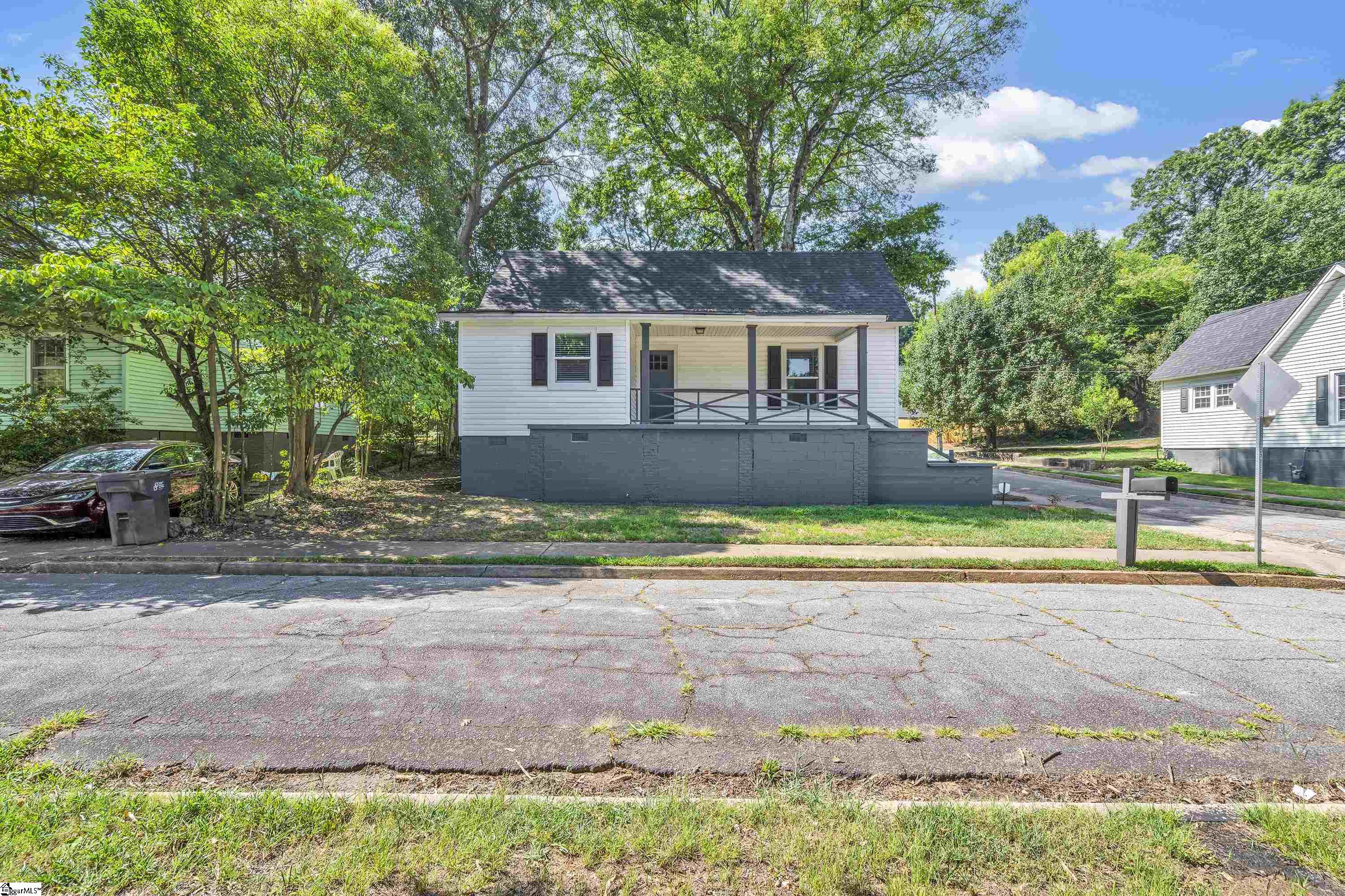 Cardwell St, Greenville, SC 29605