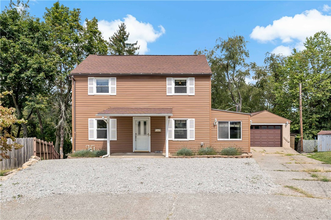 Shady Ct, Clairton, PA 15025