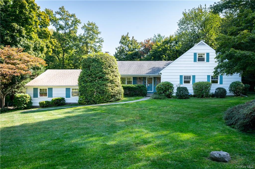 Langeland Dr, Mount Kisco, NY 10549