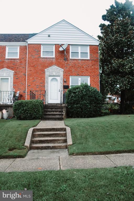 Halstead Rd, Parkville, MD 21234