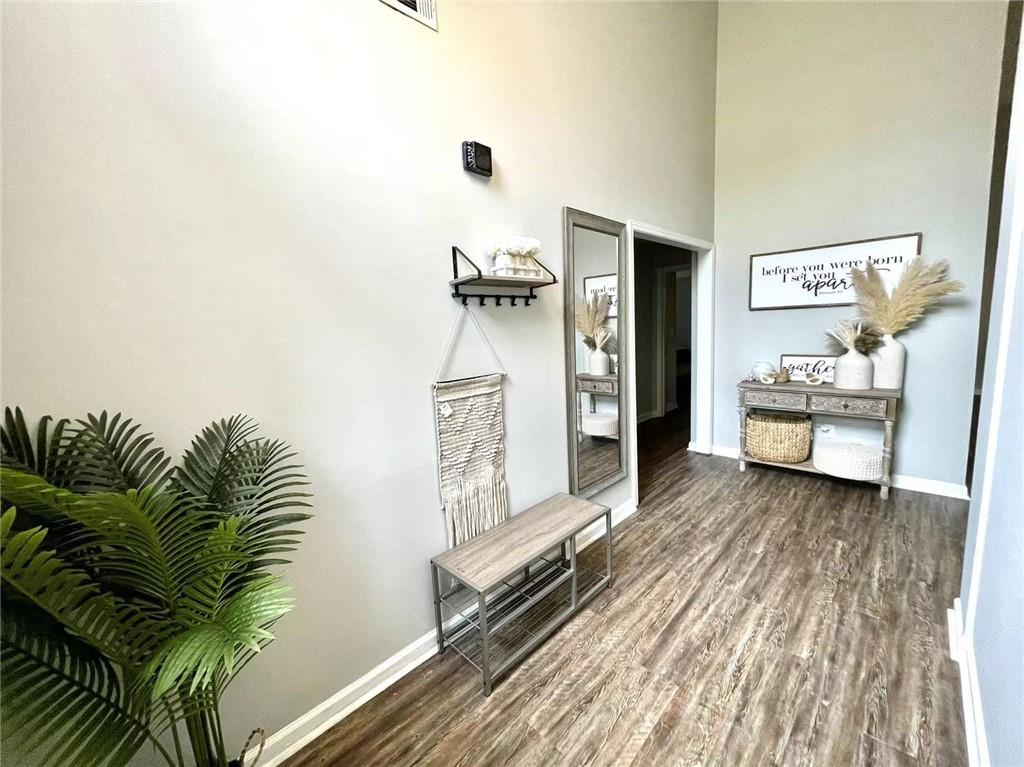 Newberry Point Dr, Flowery Branch, GA 30542