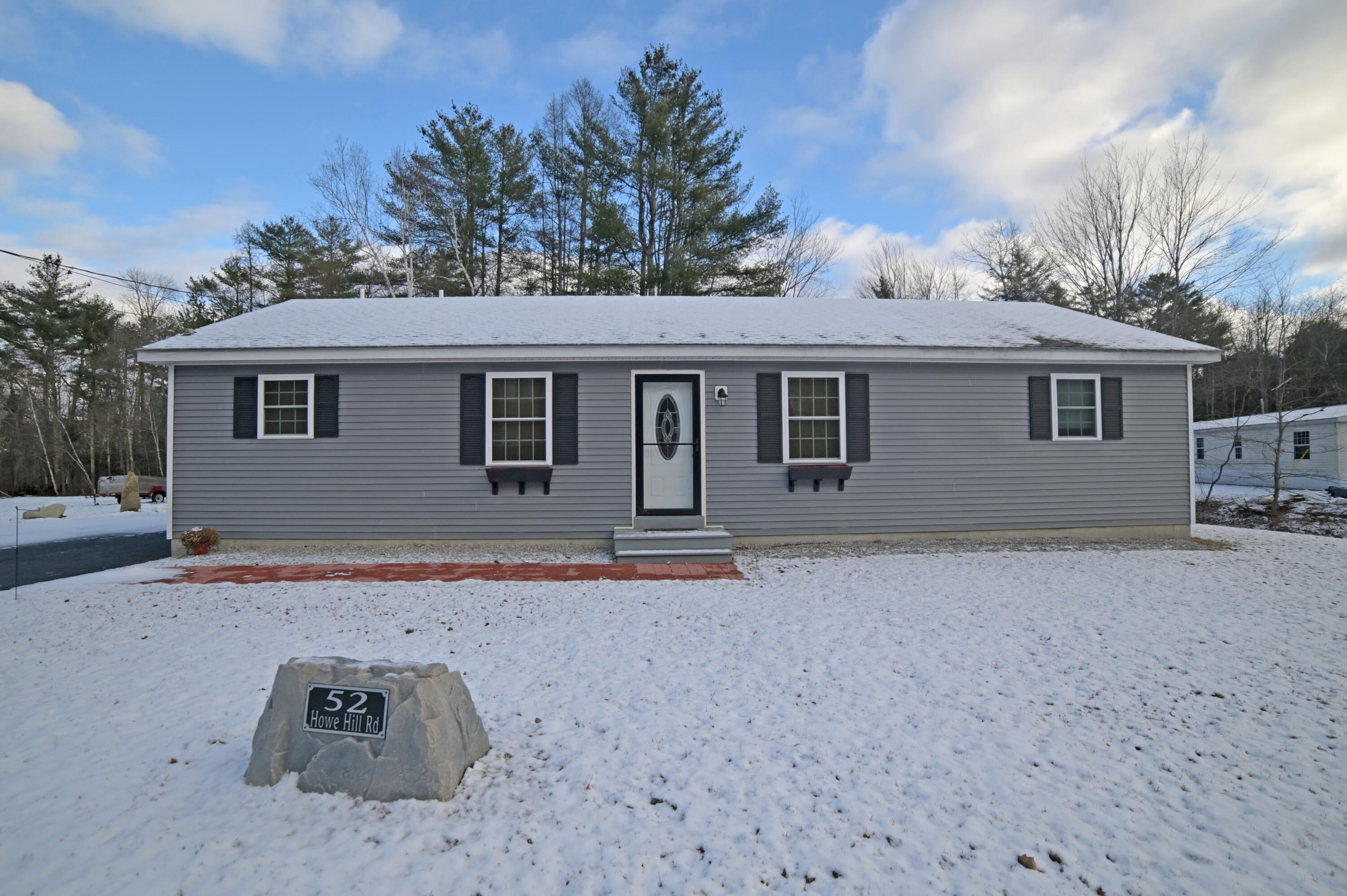 Howe Hill Rd, Greenwood, ME 04255