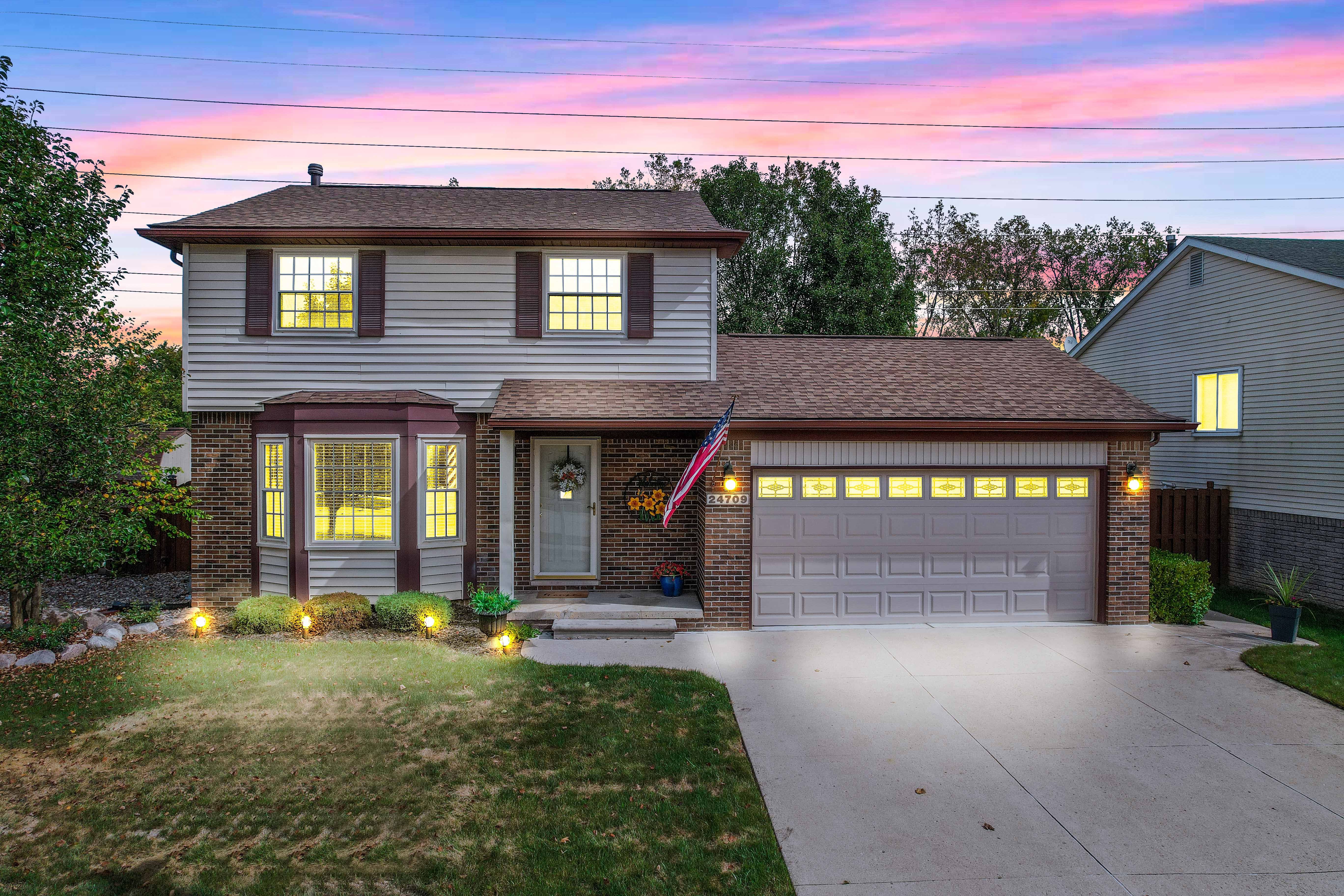 Westpointe St, Brownstown Twp, MI 48183