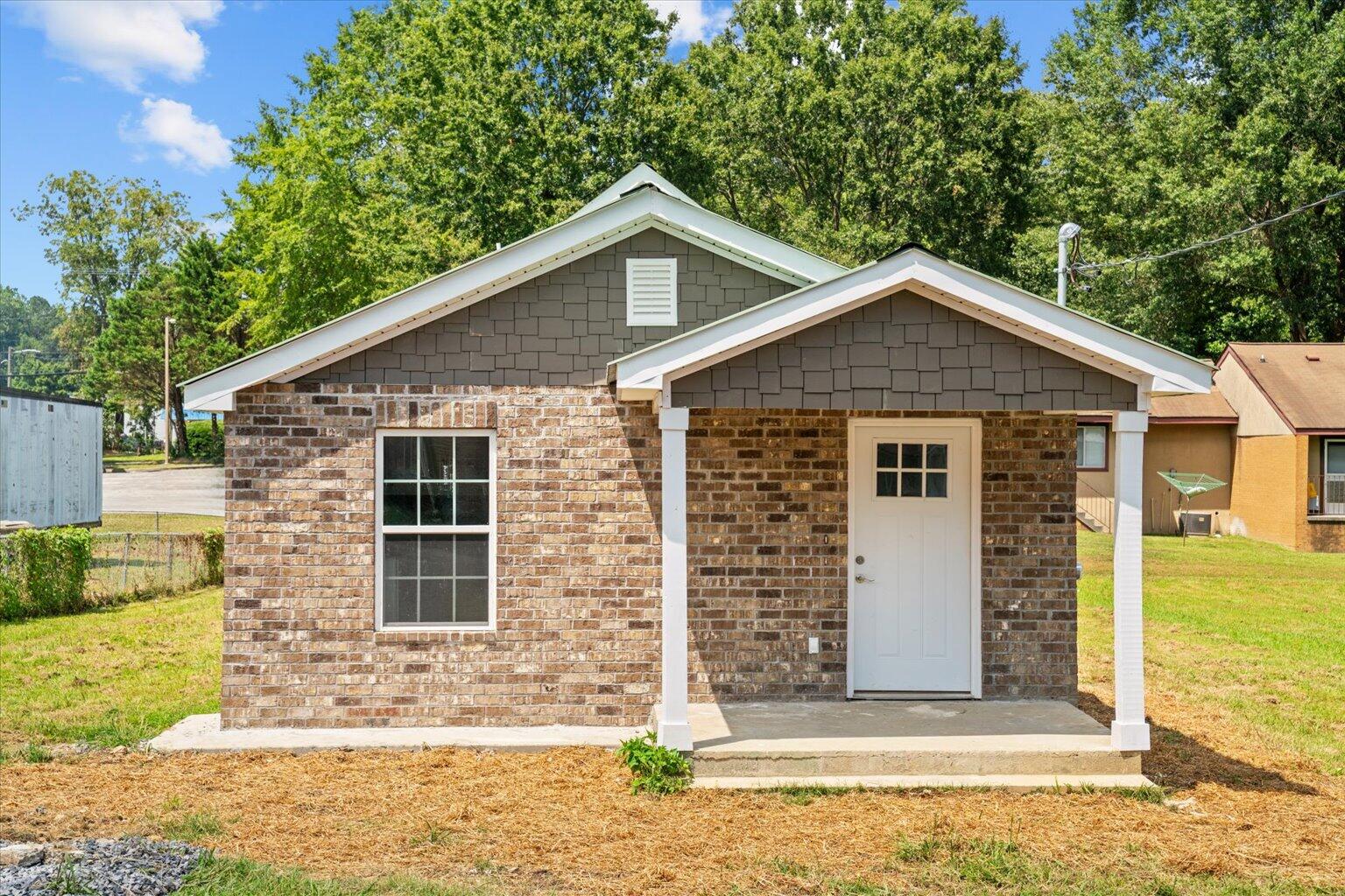 James St, Dalton, GA 30721