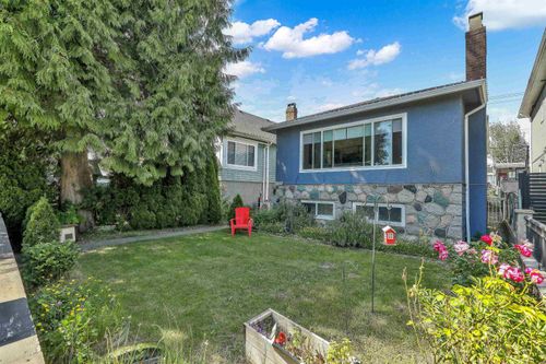 4139 Pender St, Burnaby, BC, V5C2M1 | Card Image