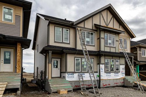 75 Appaloosa Way, Cochrane, AB, T4C3L9 | Card Image