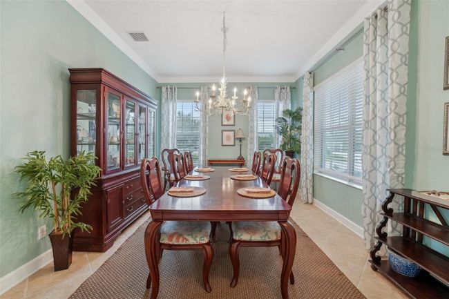 FORMAL DINING ROOM | Image 10