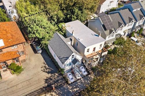 19 Webster Ave, Staten Island, NY, 10301-2837 | Card Image