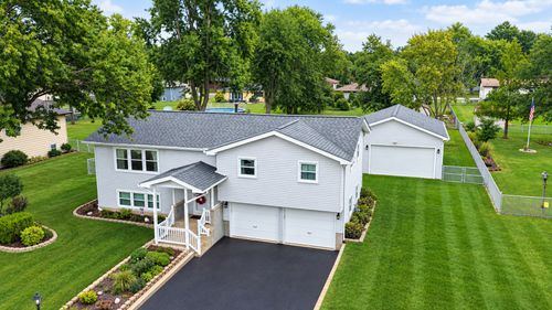 2814 Hawkshead Drive, New Lenox, IL, 60451 | Card Image