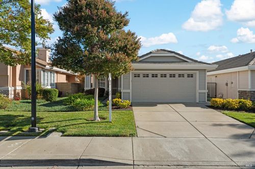 460 Mandarin Circle, Vacaville, CA, 95687 | Card Image