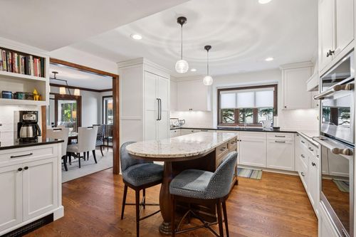 apt-105-5501 Village Dr, Edina, MN, 55439-1948 | Card Image