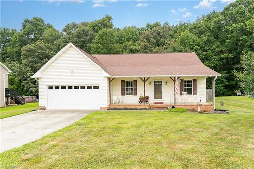 248 Summit Dr, Mocksville, NC, 27028-7272 | Card Image