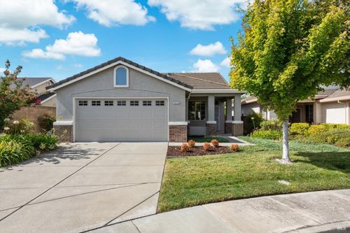313 Pippin Ct, Vacaville, CA, 95687-3129 | Card Image