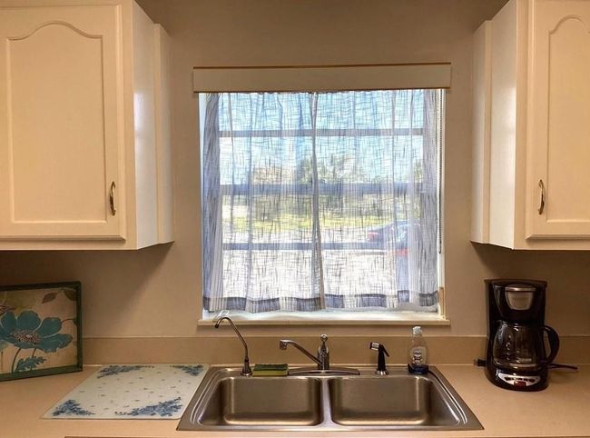 APT-101 - 44 Vista Gardens Trl, Condo with 2 bedrooms, 2 bathrooms and null parking in Vero Beach FL | Image 9