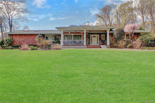 36 Landview Dr, Dix Hills, NY, 11746-5847 | Card Image