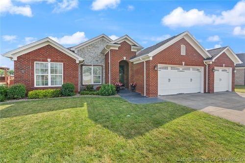 5618 Covington Dr, Charlestown, IN, 47111-9067 | Card Image