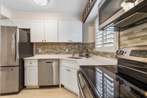 7-61-18081 Se Country Club Dr, Jupiter, FL, 33469-1276 | Card Image