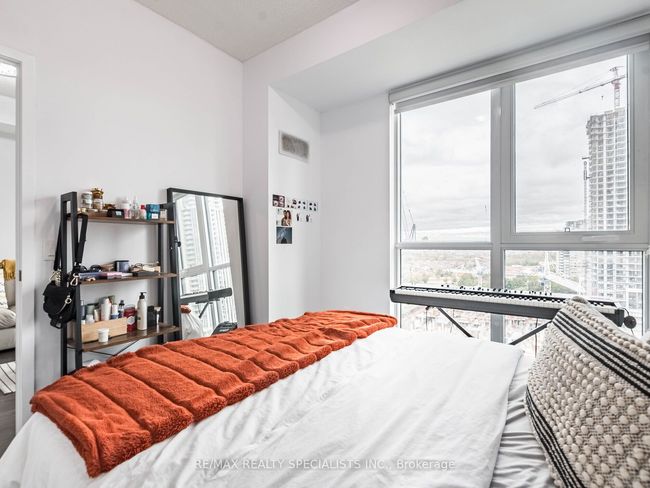 1503 - 4085 Parkside Village Dr, Condo with 2 bedrooms, 1 bathrooms and 1 parking in Mississauga ON | Image 14