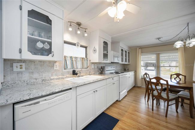 Kitchen | Image 5