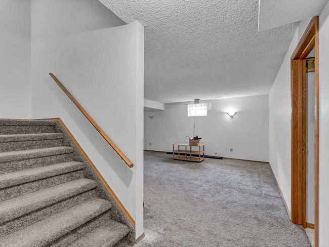 915 7 Street Se, Home with 4 bedrooms, 3 bathrooms and 2 parking in Redcliff AB | Image 28