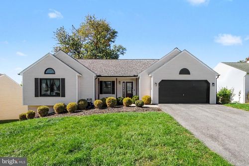 3512 Athena Ave, HARRISBURG, PA, 17110-9279 | Card Image