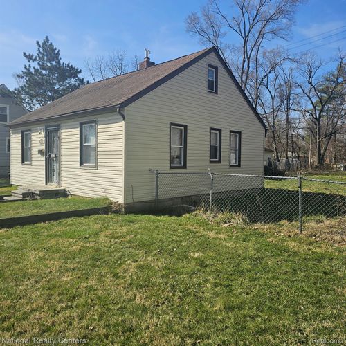 19919 Five Points St, Redford, MI, 48240-1012 | Card Image