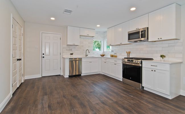 1721 Essex Ave, House other with 2 bedrooms, 1 bathrooms and null parking in Dallas TX | Image 11