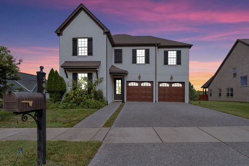 504 Lingering Way, Hendersonville, TN, 37075-1509 | Card Image