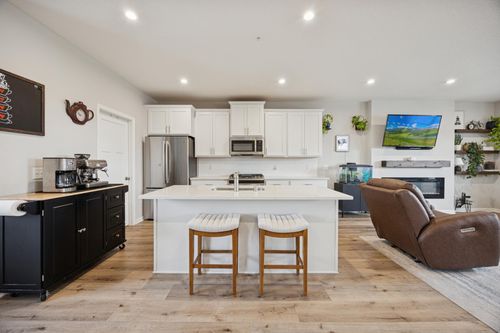 13485 Territorial Cir N, Maple Grove, MN, 55369-4305 | Card Image