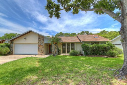 313 Oak Crest Dr, SAFETY HARBOR, FL, 34695-5020 | Card Image