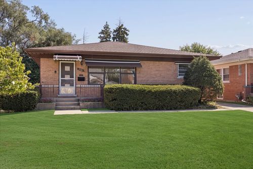2109 Norfolk Avenue, Westchester, IL, 60154 | Card Image