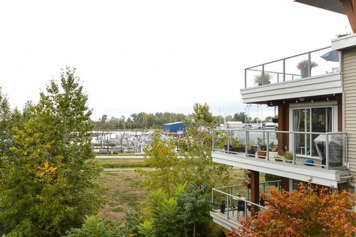 321-5700 Andrews Rd, Richmond, BC, V7E6N7 | Card Image