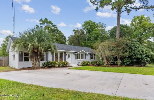 3901 Ashley Cir, Wilmington, NC, 28403-2710 | Card Image