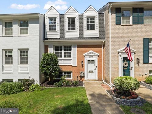 3390 Whipple Ct, ANNANDALE, VA, 22003-1149 | Card Image