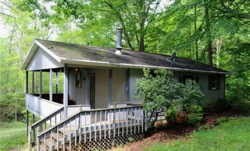 19488 Osborne Rd, Salesville, OH, 43778-9590 | Card Image