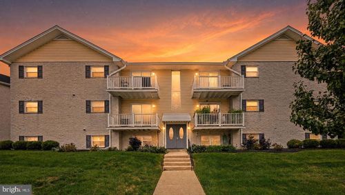 1-a-9 Warren Lodge Ct, COCKEYSVILLE, MD, 21030-2566 | Card Image