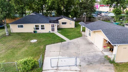 3949 Dallas Ave, Warren, MI, 48091-3445 | Card Image