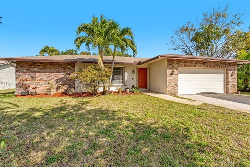 5331 Nw 77th Ct, Pompano Beach, FL, 33073-3522 | Card Image