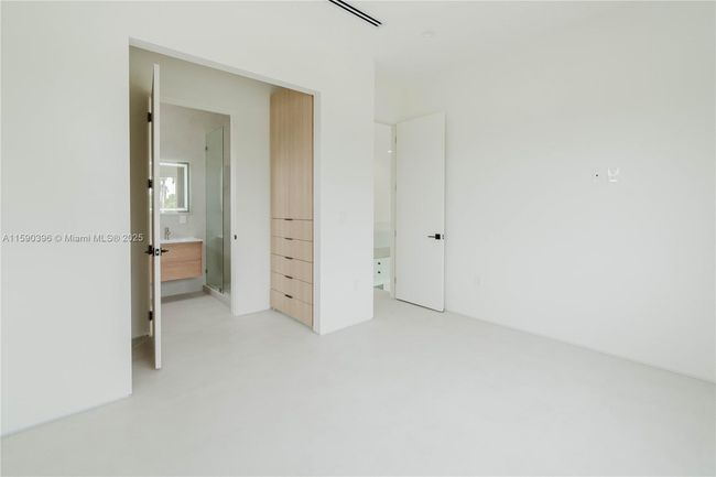 549 East Dr, House other with 4 bedrooms, 4 bathrooms and null parking in Miami Springs FL | Image 52