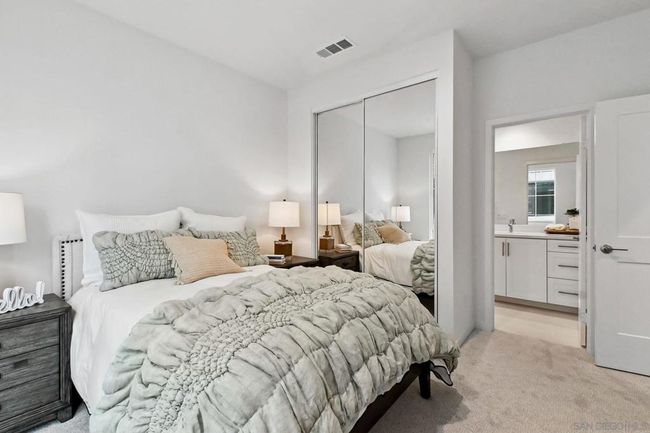 2581 Broom Ln, Townhouse with 4 bedrooms, 4 bathrooms and 2 parking in Carlsbad CA | Image 6