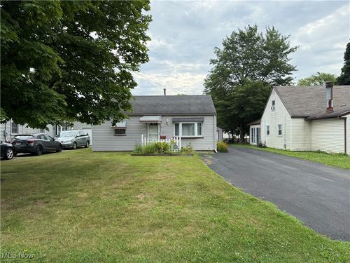 161 N Roanoke Ave, Youngstown, OH, 44515-2835 | Card Image