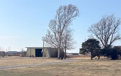 3614 N Broadway Ave, Hinton, OK, 73047-9339 | Card Image