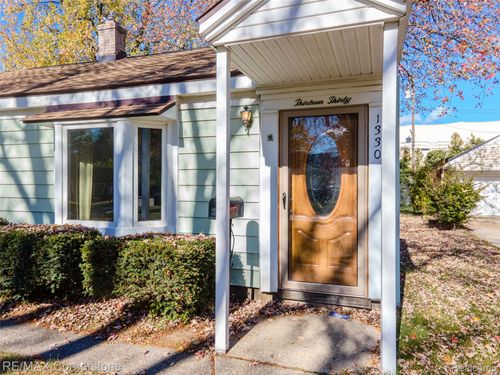 1330 Junction St, Plymouth, MI, 48170-1177 | Card Image