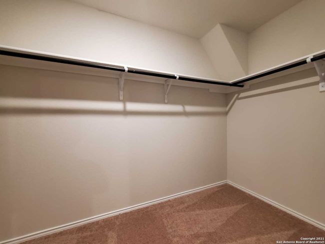 153 Middle Green Loop, House other with 3 bedrooms, 2 bathrooms and null parking in Floresville TX | Image 8